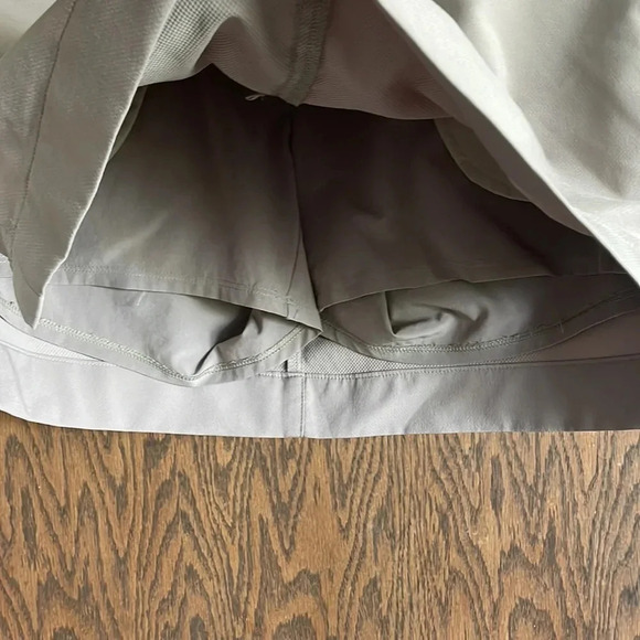 Tan Under‎ Armour Skort 6 - Picture 2 of 4